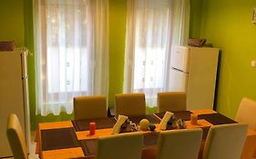 Kristály Apartmanház